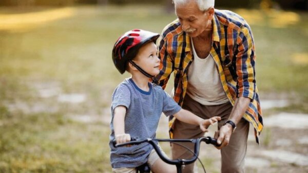 Grandchild-grandfather bonding